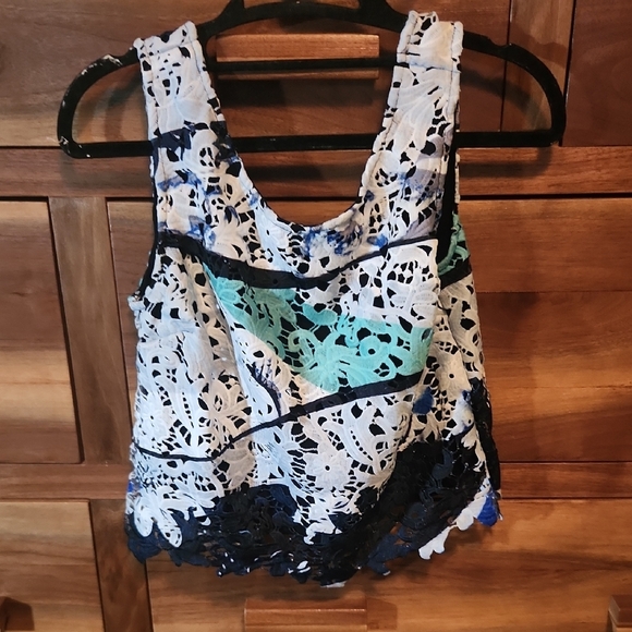 Bar III Black and White Asymmetrical Cropped Tank Top - Picture 1 of 3